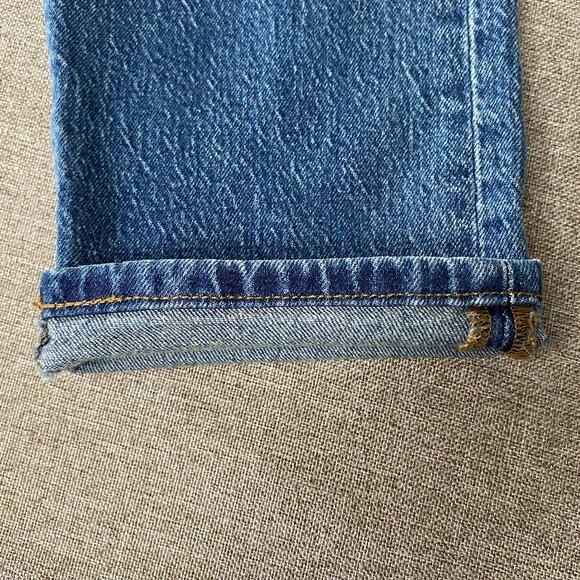 Levi's Premium 501 Cropped Denim Jeans Women's 26 Mid Rise Button Fly Blue NWT - Picture 10 of 15
